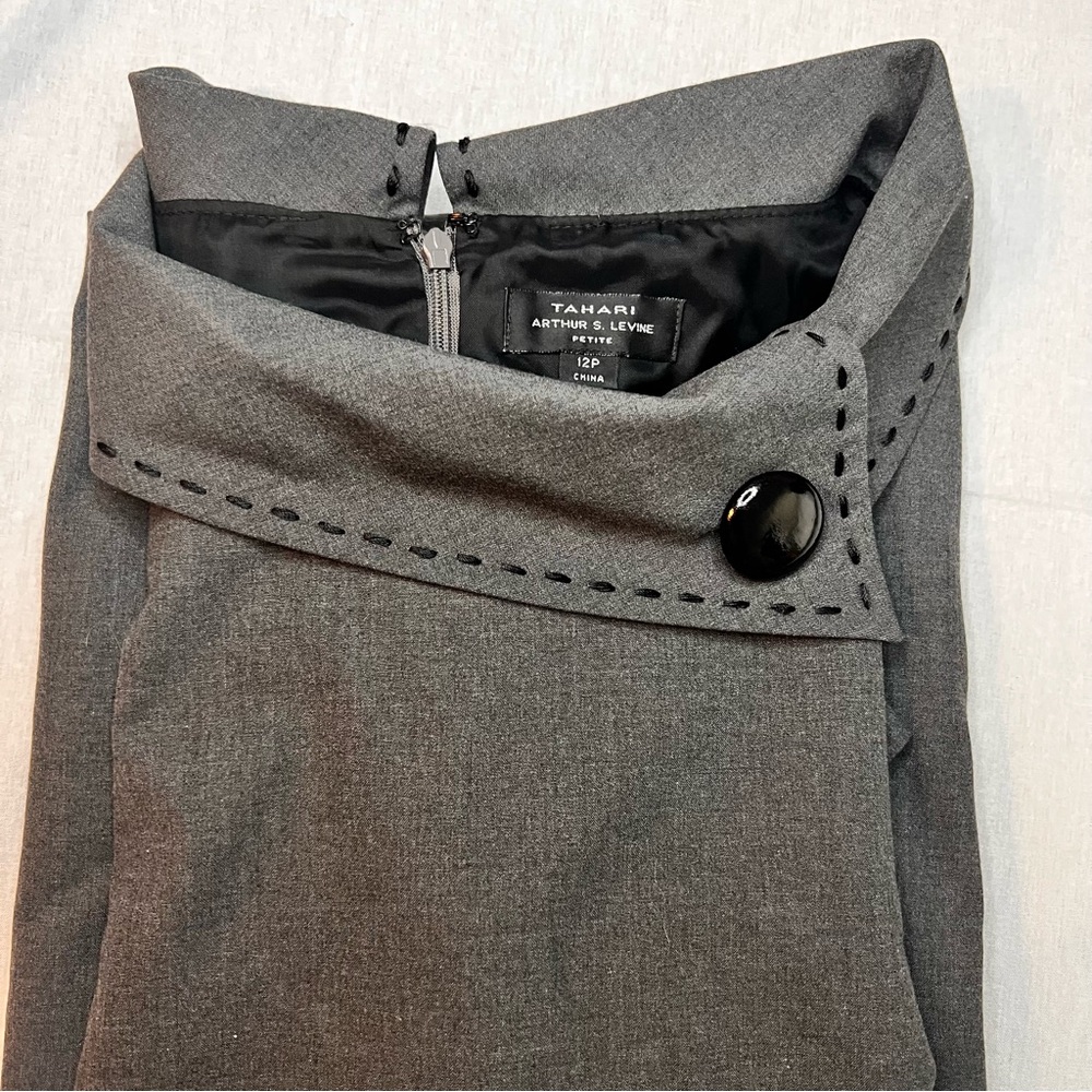 Tahari Arthur S. Levine Belted Career dress gray size 12 Button Collar Midi - Picture 6 of 6